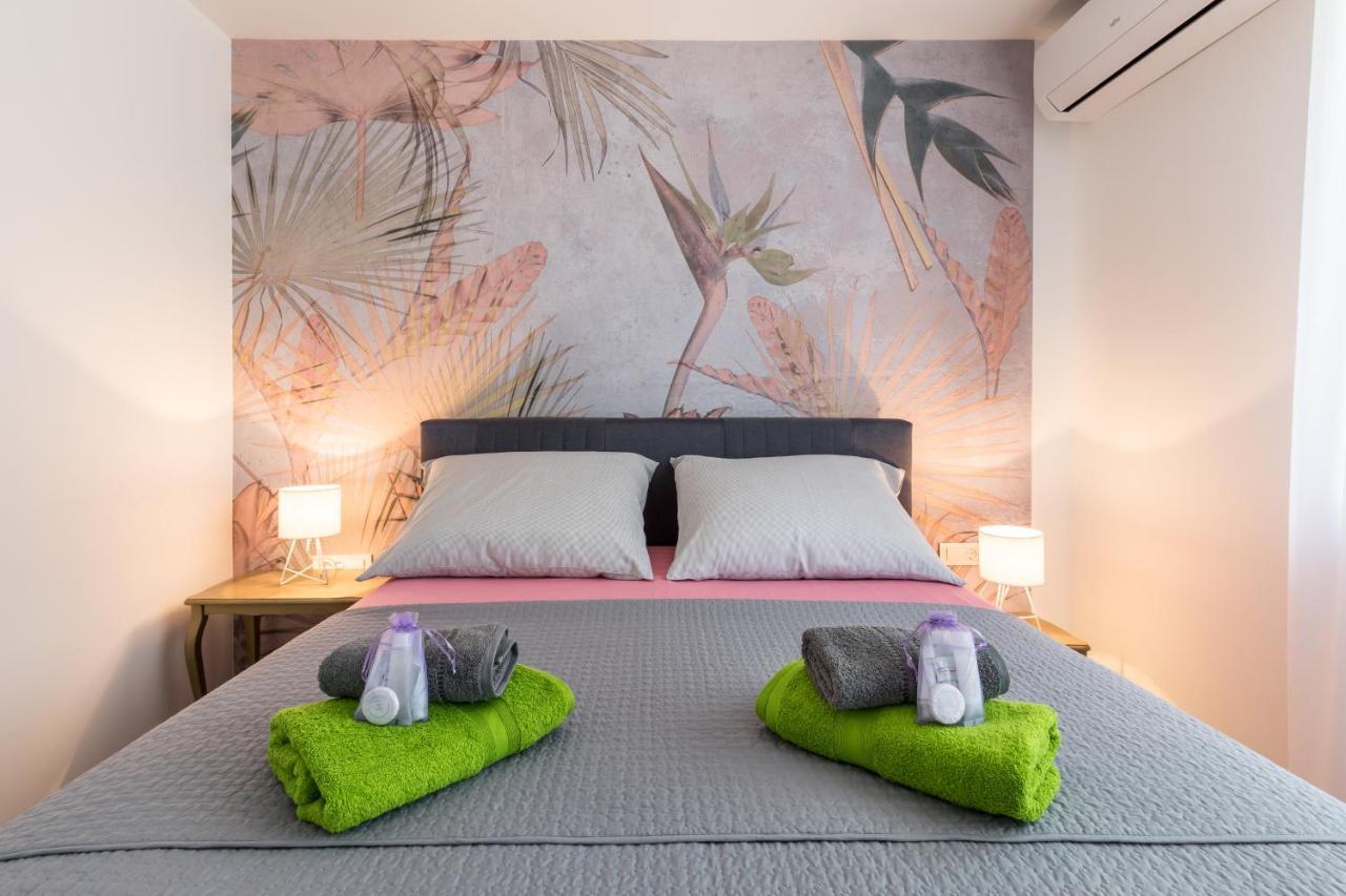 Down Town Apartment Сплит Екстериор снимка