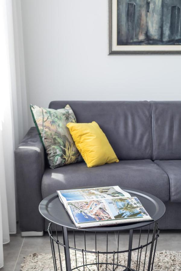 Down Town Apartment Сплит Екстериор снимка