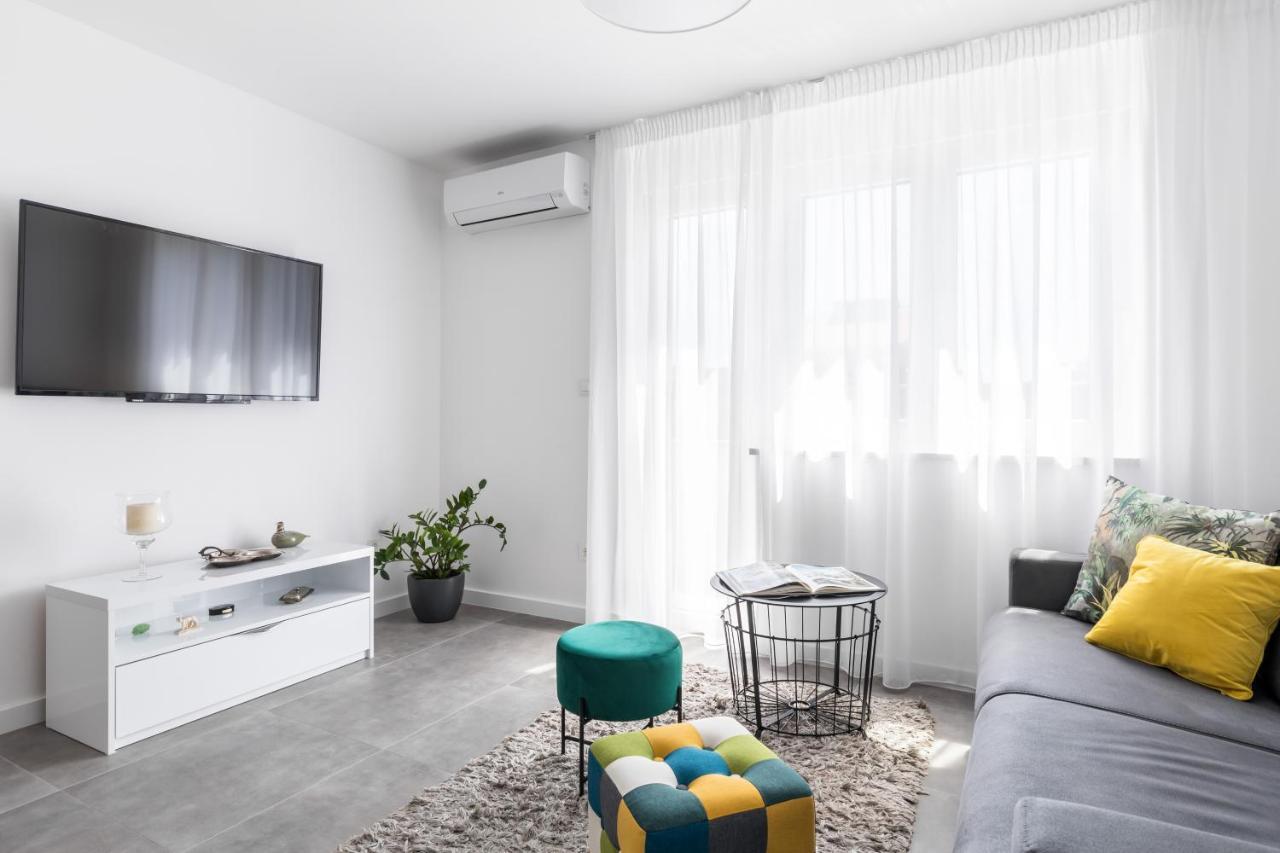 Down Town Apartment Сплит Екстериор снимка